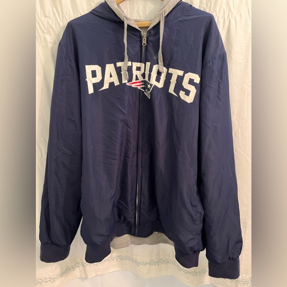 Men’s Reversible Patriots Jacket with Hood Size XXL